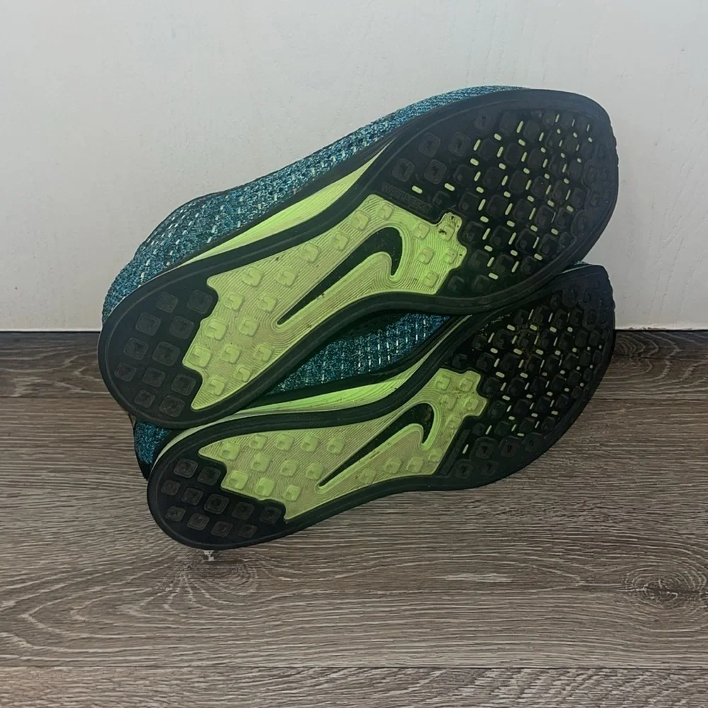 NIKE FLYKNIT RACER blue lagoon size 9 running athletic sneaker